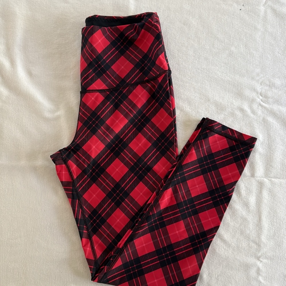 Victoria’s Secret sport red plaid Christmas/ Holiday leggings